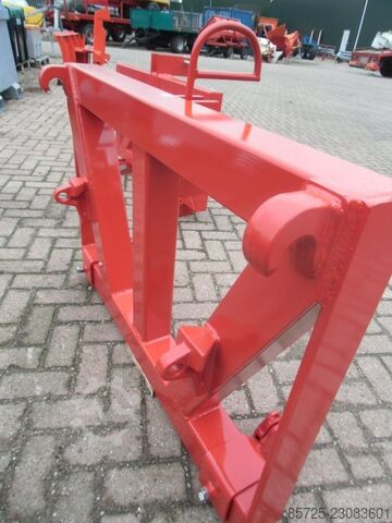Quick coupler for wheel tractor  