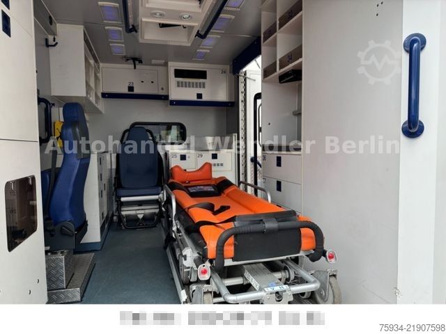Fire truck MERCEDES-BENZ Sprinter 516 CDI RTW Fahrtec Stryker Trage+Stuhl