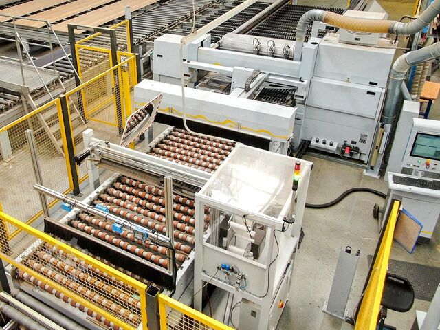 Automatic rear-loading panel saws HOLZMA HQP 11/16/56/R/X