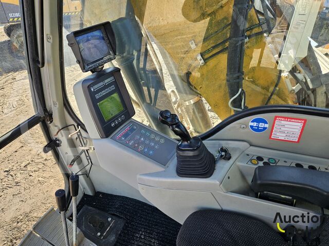 Raupenbagger Liebherr R 900 C Litronic