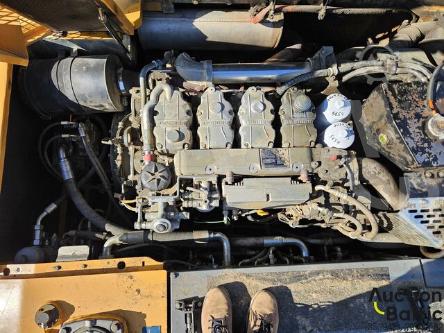 Raupenbagger Liebherr R 900 C Litronic