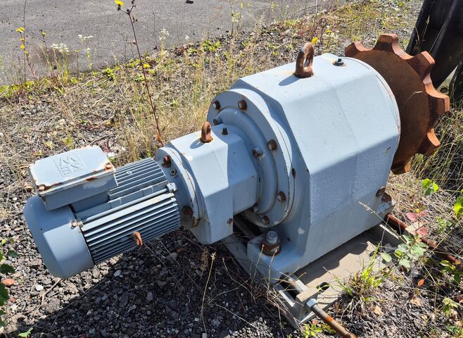 Getriebe Flender, SEW, WGW, etc. Kegelrad-/Stirnrad-/Industriegetriebe