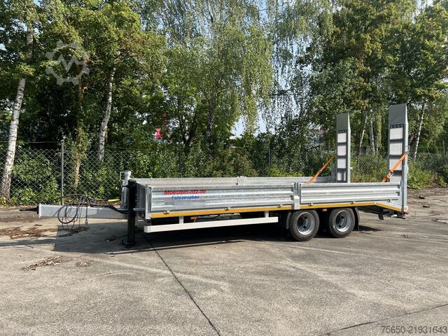 Low loader trailer Möslein TT 14  14,4 t TandemtiefladerNeufahrzeug