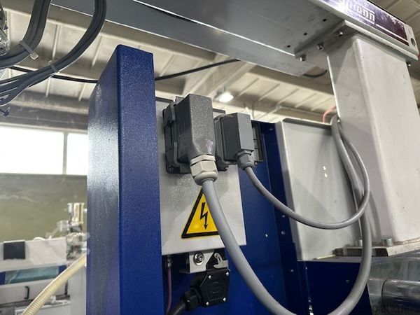 Injection molding machine Wittmann Battenfeld EcoPower 110/350