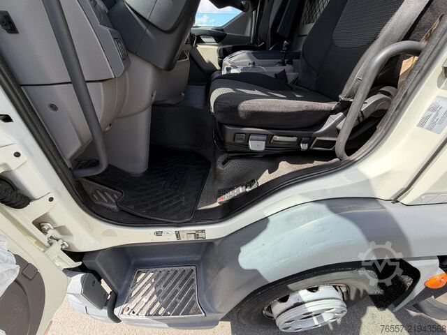 Suitcase DAF LF 210 LF 210.12  EURO6. 2017