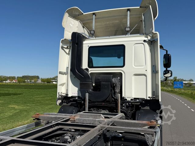 Fahrgestell mit Fahrerhaus DAF CF 340 CF340 19 EURO6. 2019. BDF
