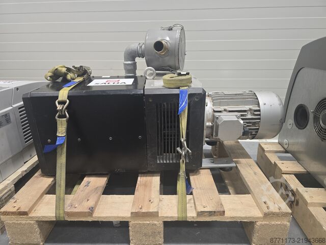 Vacuum pump Rietschle VTA 100 C