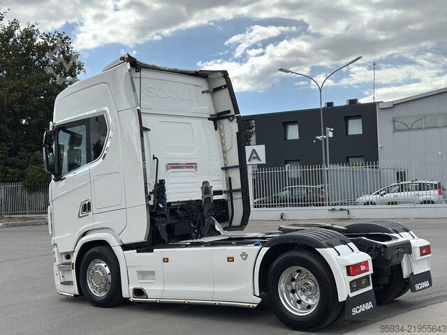 Standard tractor unit SCANIA 770 S