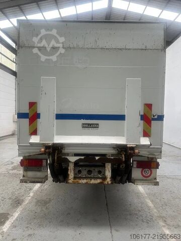 Suitcase Mercedes-Benz Axor 1823 181099 km