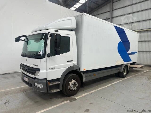 Suitcase Mercedes-Benz Atego 1324 158481 km