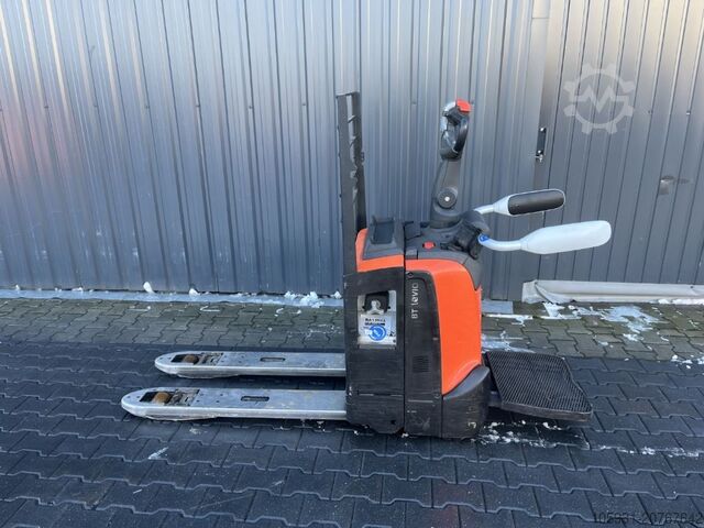 Niederhubwagen BT LPE200