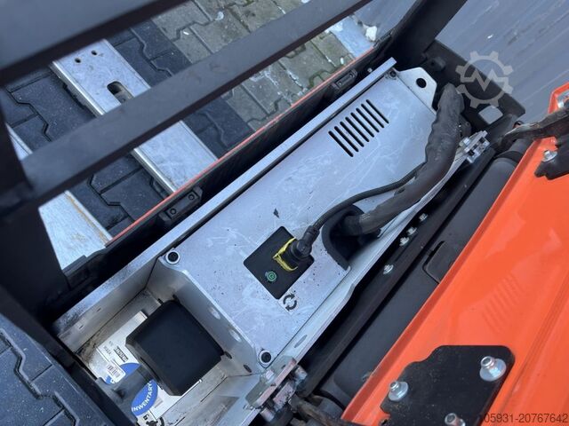 Niederhubwagen BT LPE200