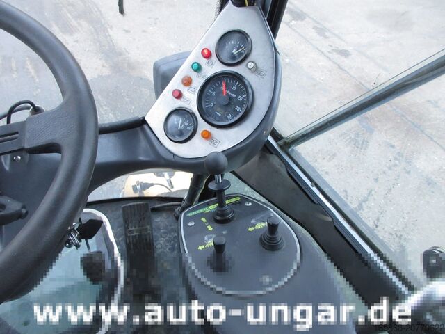 Kehrmaschine Tennant Applied 636 HS Green Machine 4x4 Kehrer