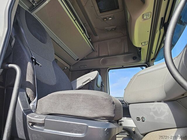 Loading platform DAF XF 440 FAN Atlas 210-2V-A15