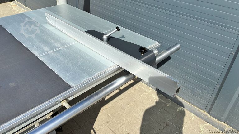 Sliding table saw Altendorf F45