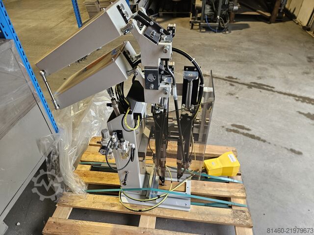 Automatic screwdriving machine GEVO SE5-2E/Z
