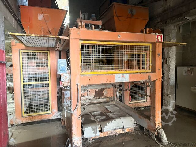 Betonsteinmaschine FORM IMPIANTI 1100 - FDA