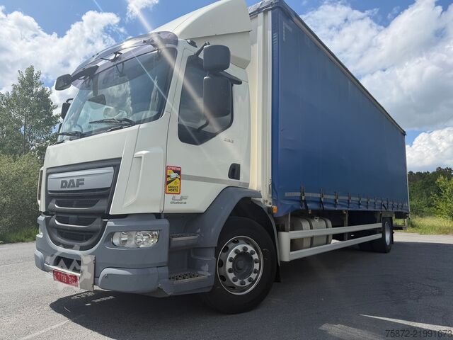 Flatbed truck with tarp DAF LF 290 19T EURO 6 CAJA TAULINER