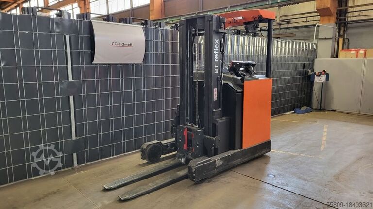 Reach Truck Toyota RRE 140 M // Kamera // Seitenschieber // 216 Std.