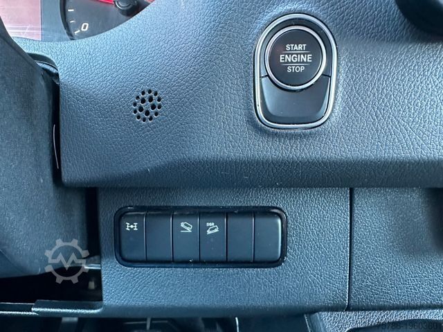 Pick-up van MERCEDES-BENZ Sprinter 316 CDI DoKa/ ZG3 4x4/ AC/ LED/ AHK3.5t