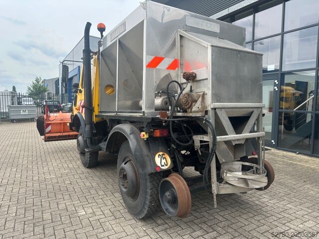 Streuwagen Unimog U1400 Rail