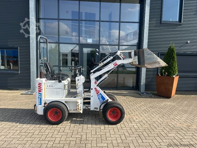 Radlader Knikmops 100