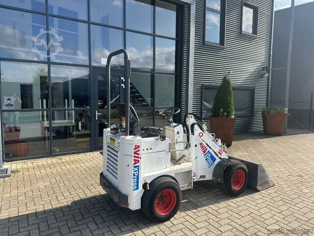 Radlader Knikmops 100