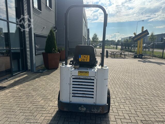 Radlader Knikmops 100