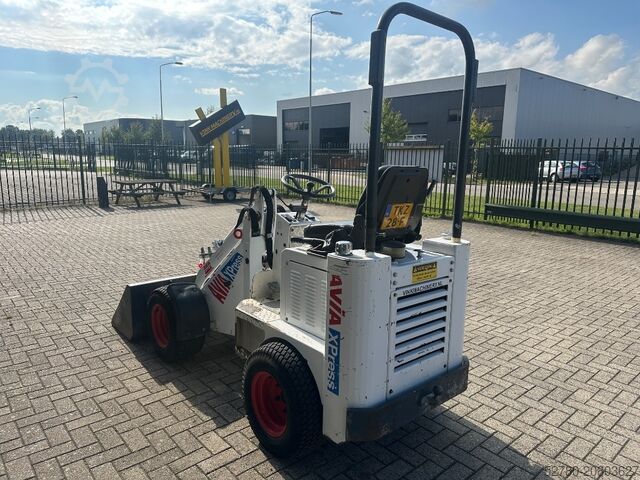 Radlader Knikmops 100