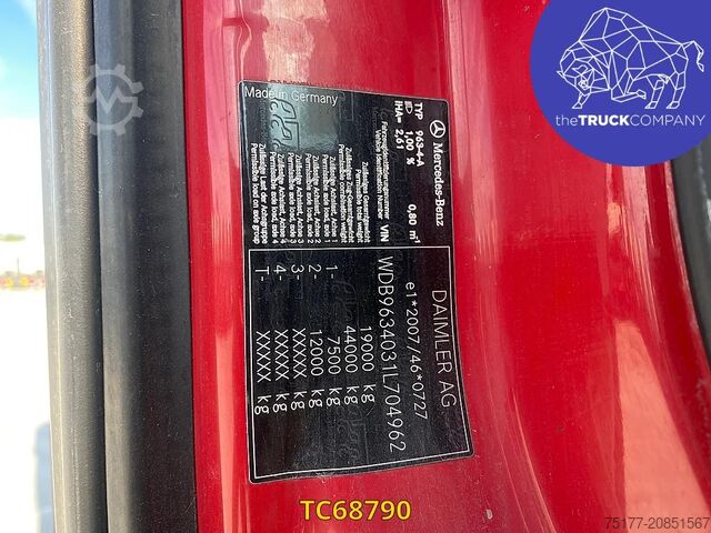 Standard-SZM Mercedes-Benz Actros 1842