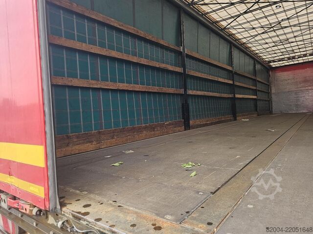Curtain sided KÖGEL SN 24 -SLIDING ROOF- COIL - SAF DISC.