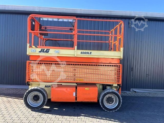 Scissor lift JLG 4069LE