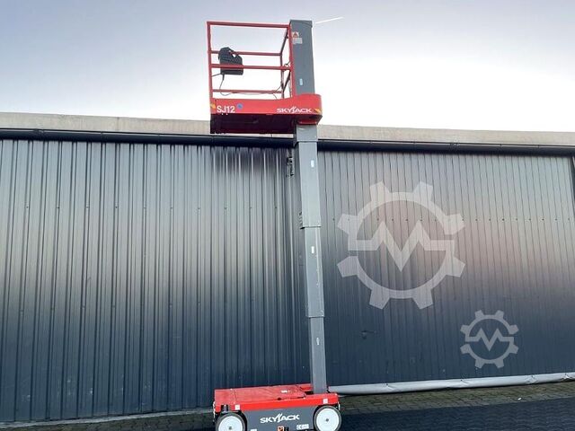 Senkrechte Hebebühne Skyjack SJ 12