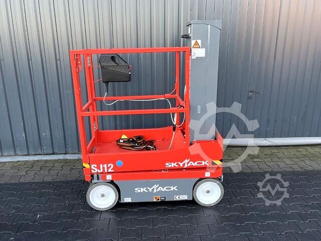 Senkrechte Hebebühne Skyjack SJ 12