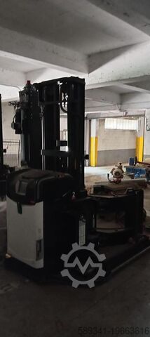 Automated Guided Vehicle for Cylindrical Loads Handling ROCLA AGV AWTsc – 40TF8300E