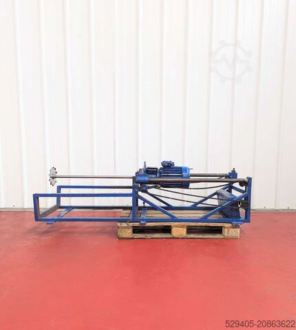 Dissolver with wall support - -