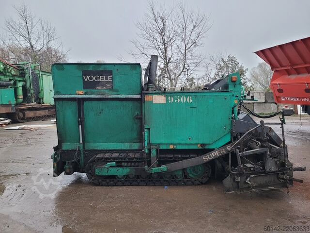Asphalt paver VÖGELE Superboy 6-90