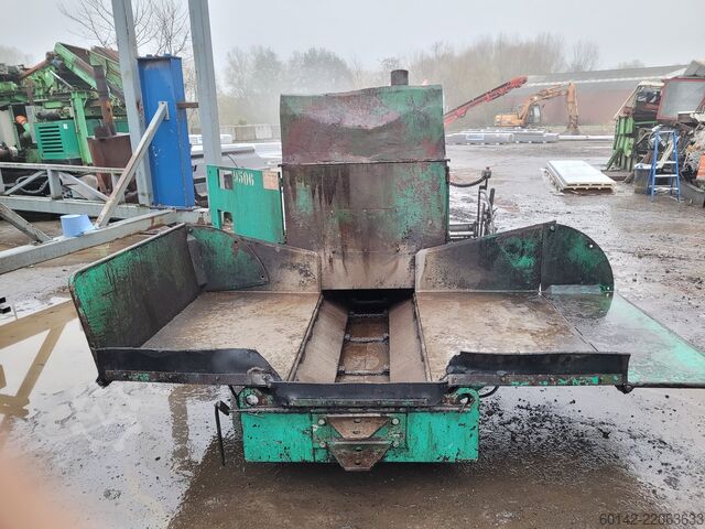 Asphalt paver VÖGELE Superboy 6-90