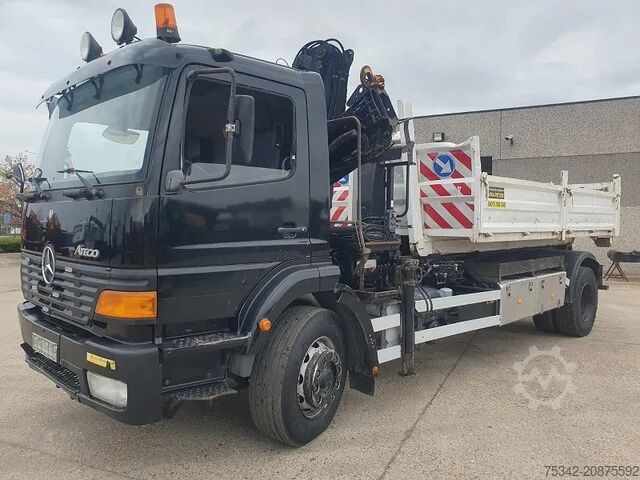 Crane truck Mercedes-Benz Atego 1928