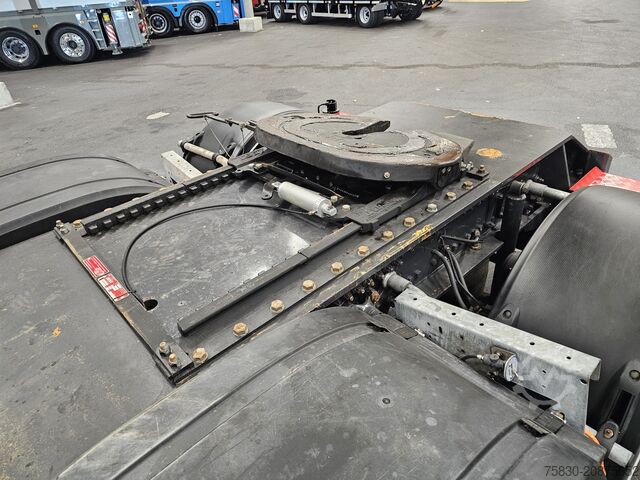 Standard-SZM Mercedes-Benz 3353 8x4 / FASSI 71 T/M + JIB / CRANE / KRAN