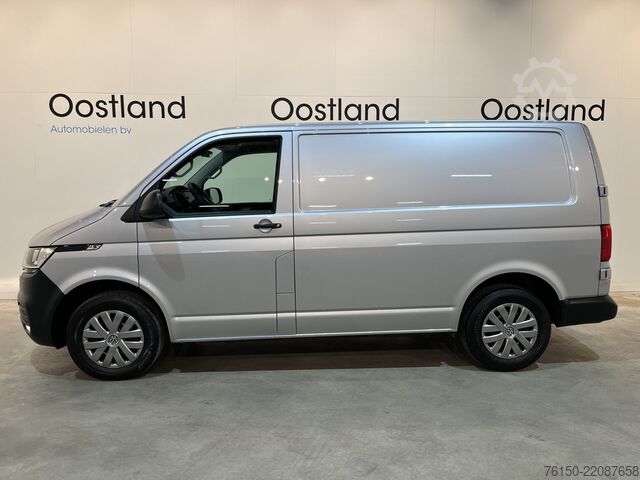 Panel van Volkswagen Transporter 2.0 TDI L1H1 150 PK Automaat / Airc...