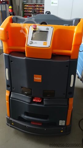 Scrubber drier TASKI Swingobot 2000