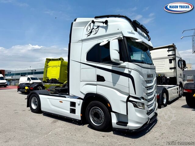Standard tractor unit Iveco S-Way 570 Full Air