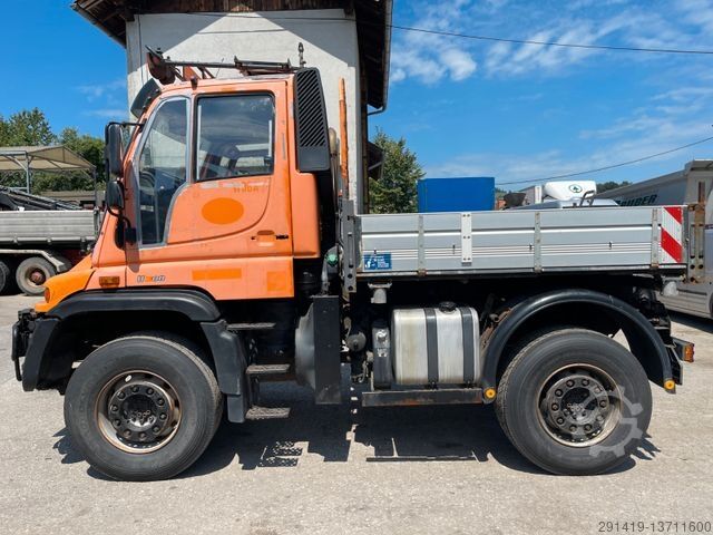 Kipper LKW MERCEDES-BENZ Unimog U 400 3-S Kipper Bj 2006
