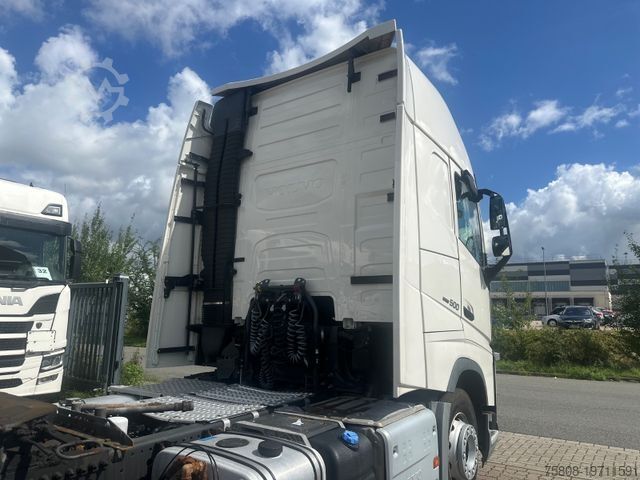 Standard tractor unit VOLVO FH500  I-ParkCool Hydarulik PTO