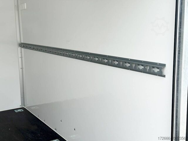 Box trailer Blyss F1326H SANDWICH 262X130X150CM 1300KG KOFFERANHÄNGER