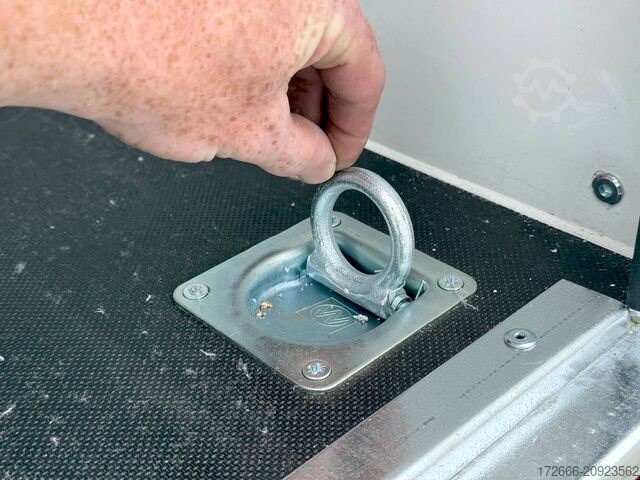 Box trailer Blyss F1326H SANDWICH 262X130X150CM 1300KG KOFFERANHÄNGER