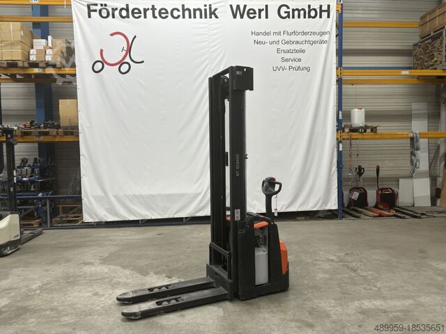 Hochhubwagen Toyota Hochhubwagen SWE 145