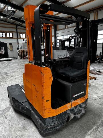 Schubmaststapler Jungheinrich ETV Q20