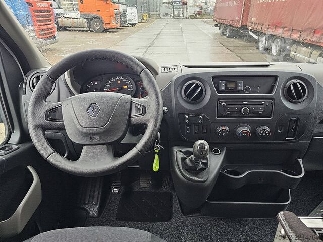 High-roof van RENAULT MASTER 2.3 L2H2 Navi Trekhaak!